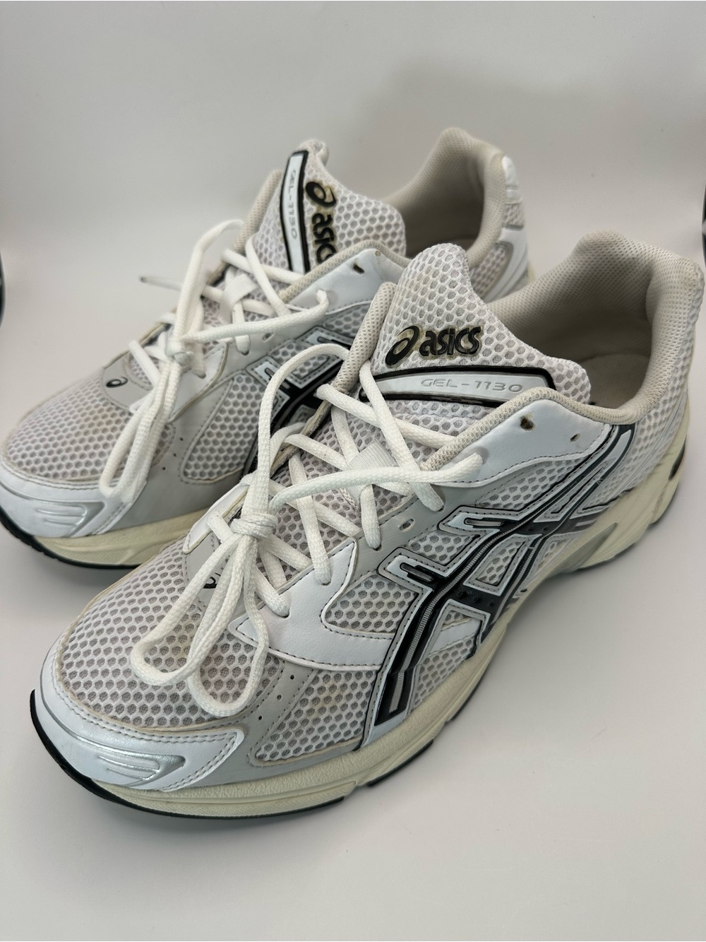 Asics GEL-1130 Men’s White with Black & Gray Athletic Shoes size 12